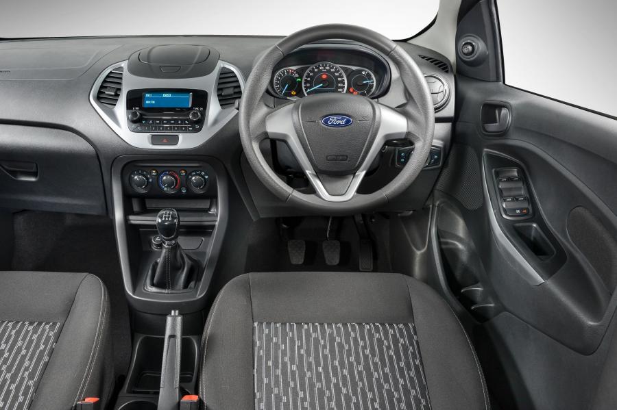 Торпедо Ford Figo Sedan 2018 года  (фото 37 из 45)